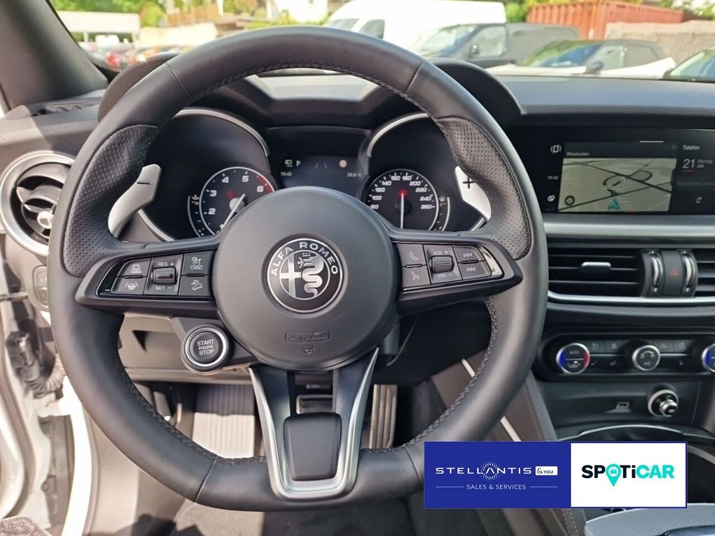 Alfa Romeo Stelvio 2023