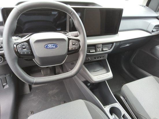 Ford Transit Courier 2025