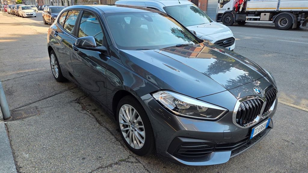 BMW 116 2021
