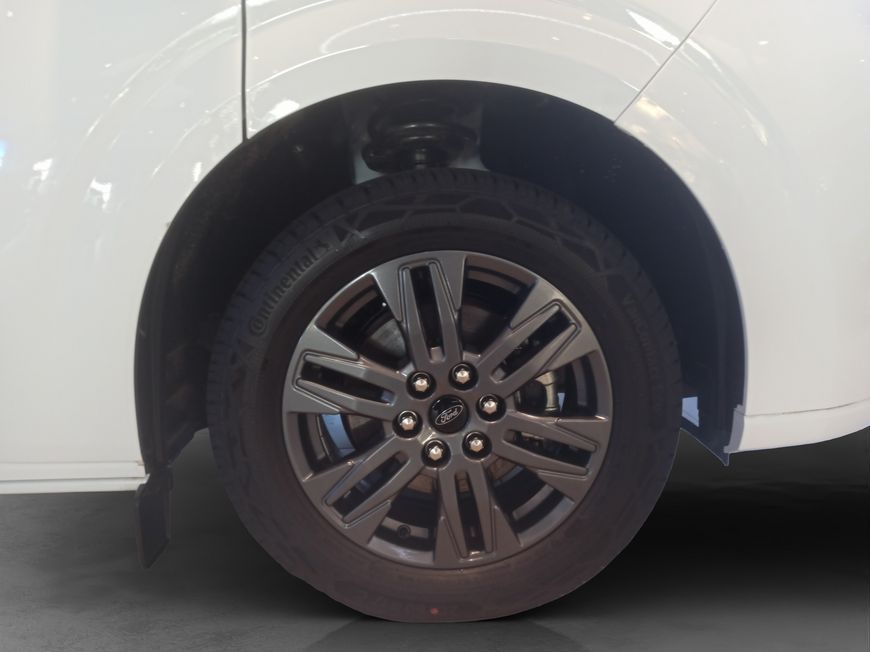 Ford Tourneo Custom 2025