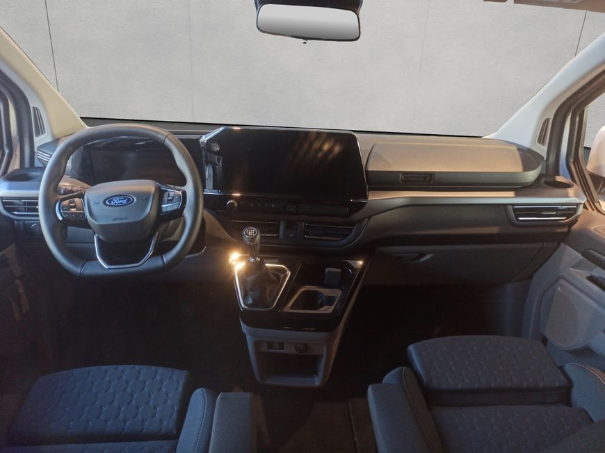 Ford Tourneo Custom 2025