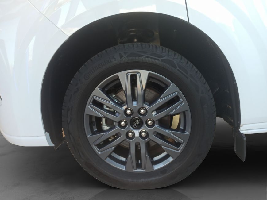 Ford Tourneo Custom 2025