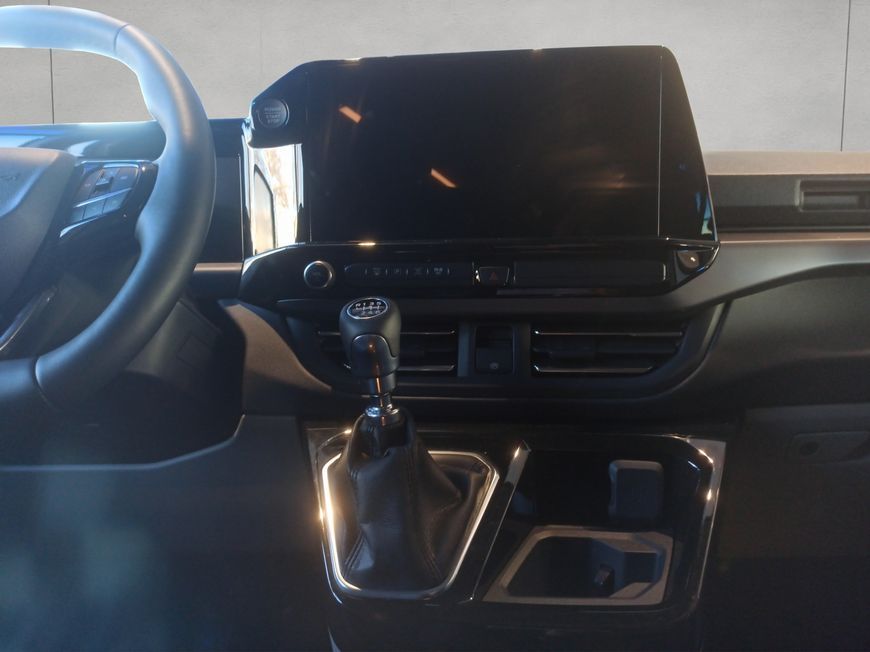 Ford Tourneo Custom 2025