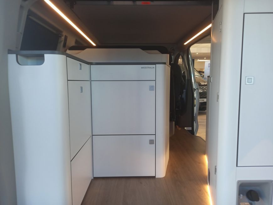 Ford Tourneo Custom 2025