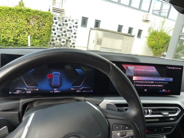 BMW 318 2022