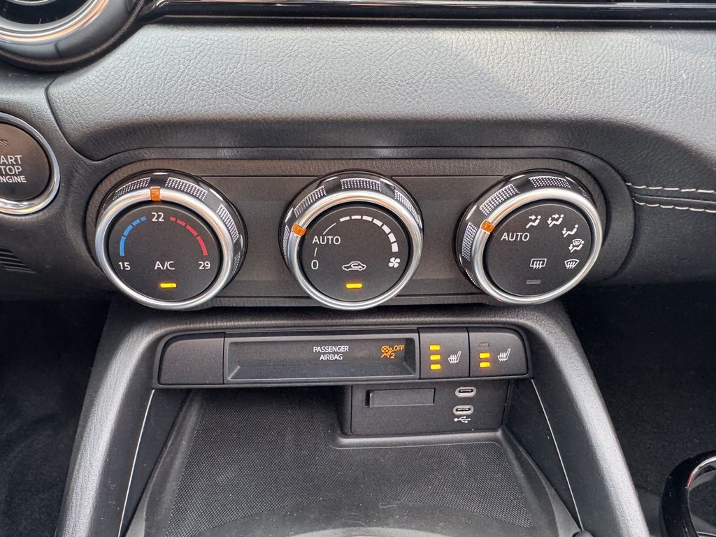 Mazda MX-5 2025