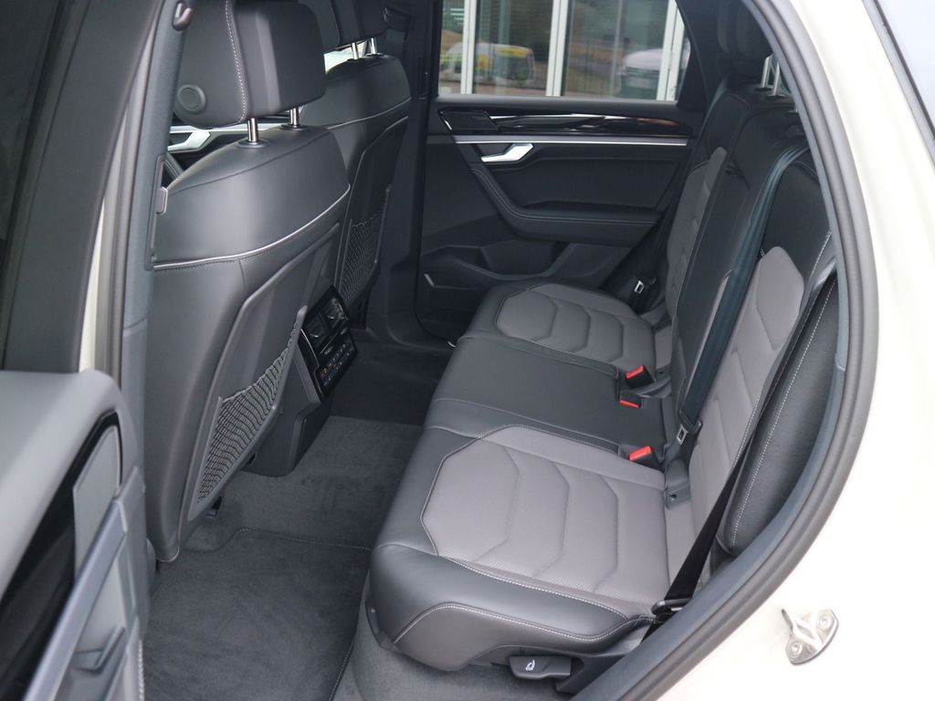 Volkswagen Touareg 2025