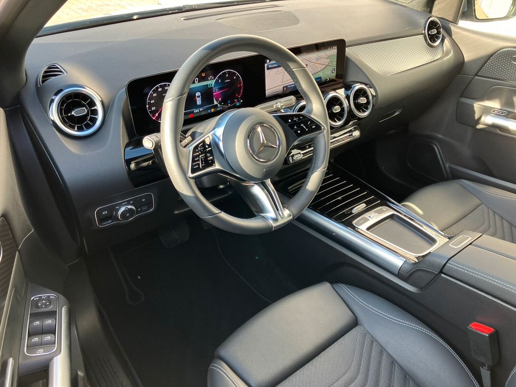 Mercedes-Benz B 180 2024