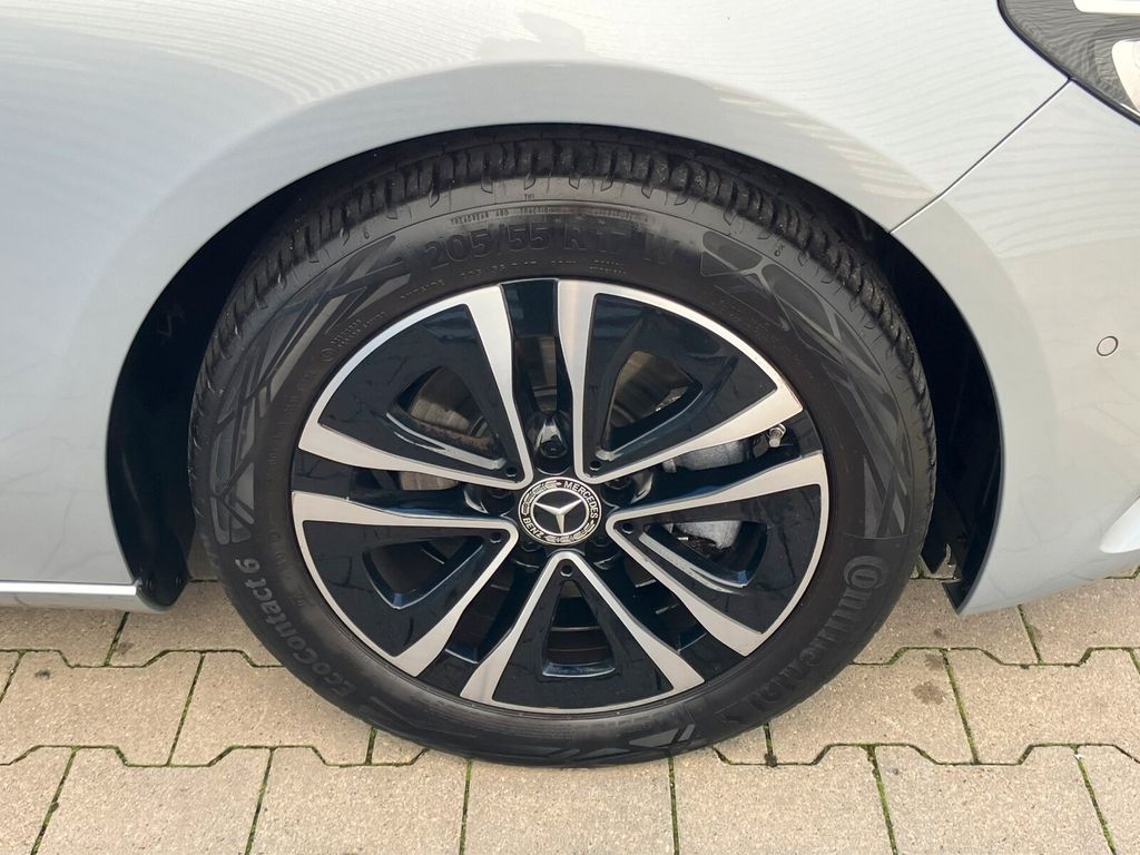 Mercedes-Benz B 180 2024