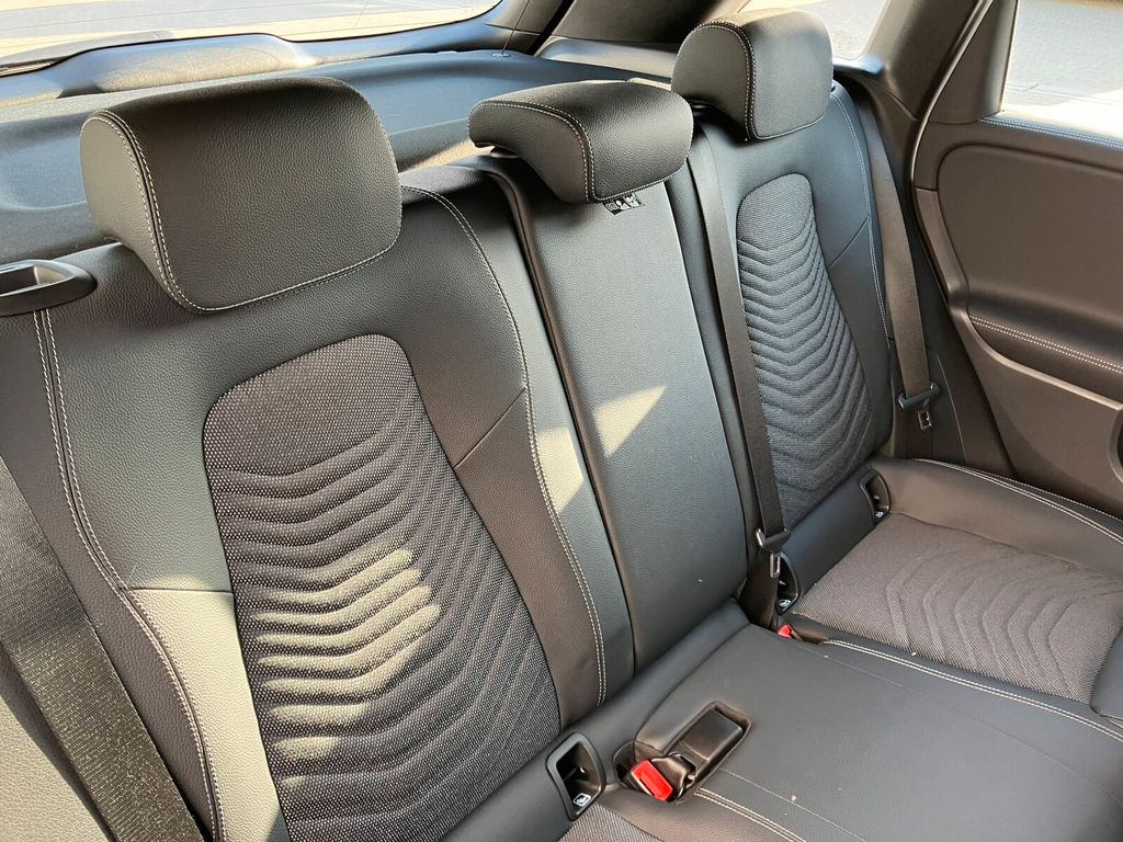 Mercedes-Benz B 180 2024