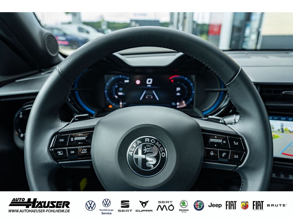 Alfa Romeo Junior 2025