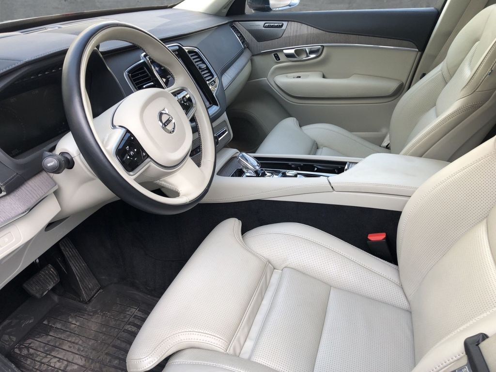 Volvo XC90 2022