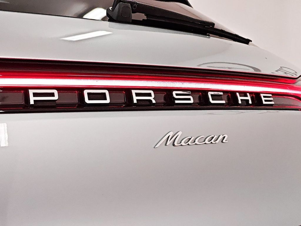 Porsche Macan 2022