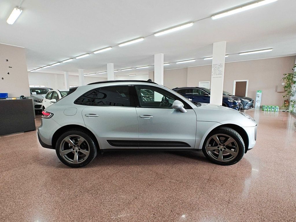 Porsche Macan 2022