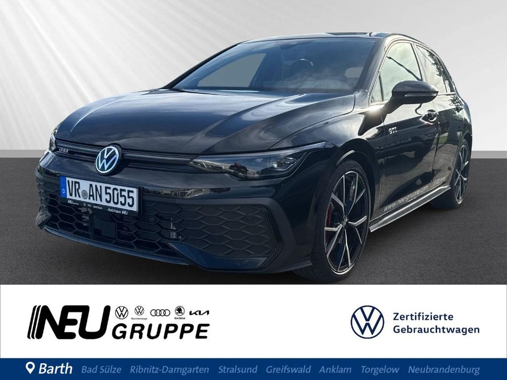 Volkswagen Golf 2025
