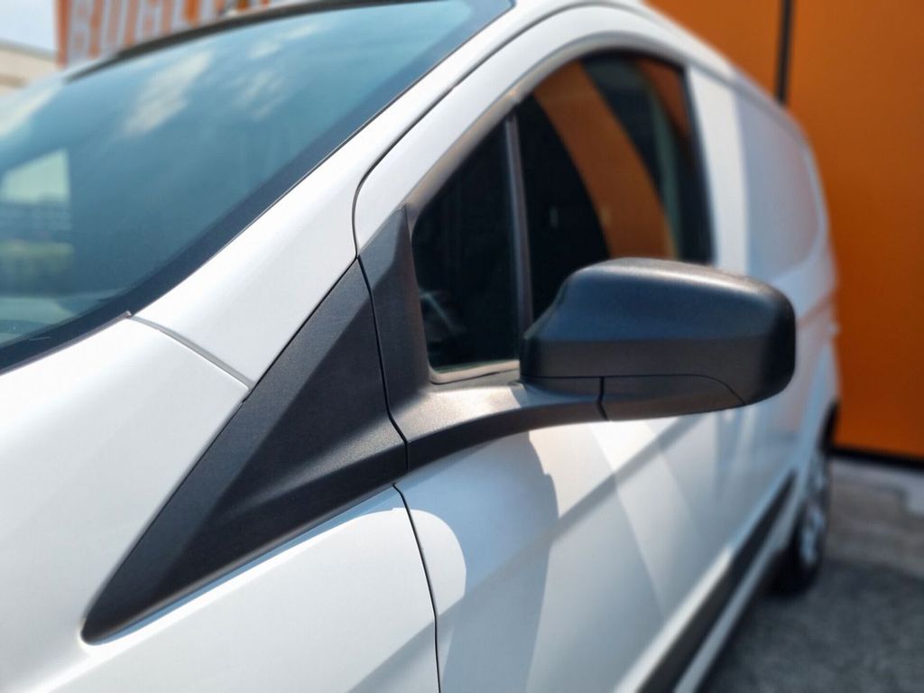 Ford Transit Courier 2022