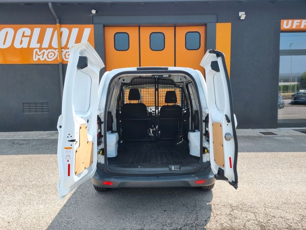 Ford Transit Courier 2022