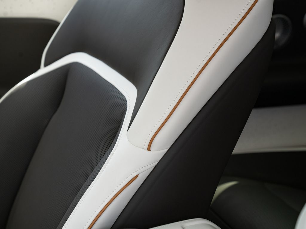 Rolls-Royce Spectre 2025