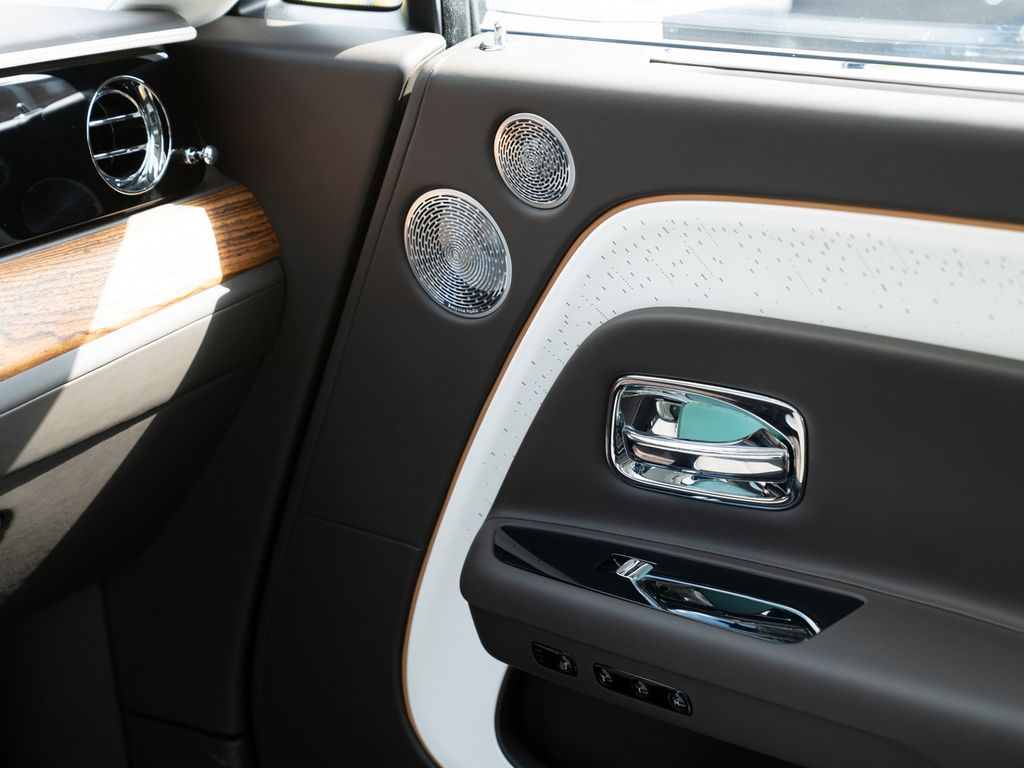 Rolls-Royce Spectre 2025