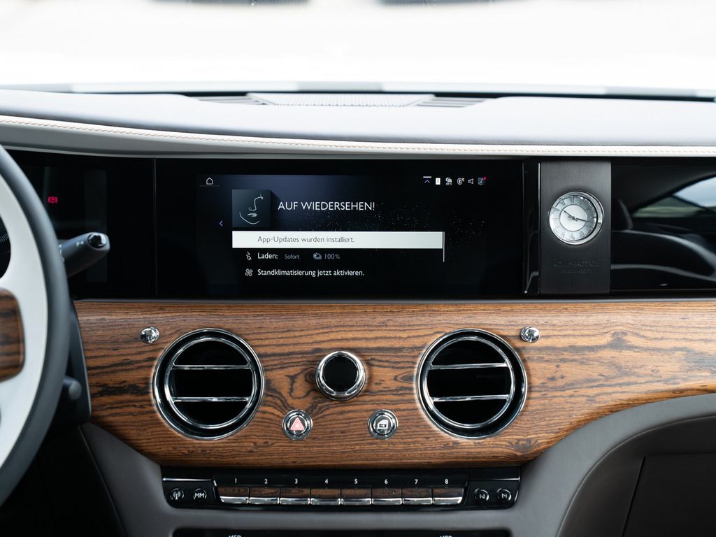 Rolls-Royce Spectre 2025