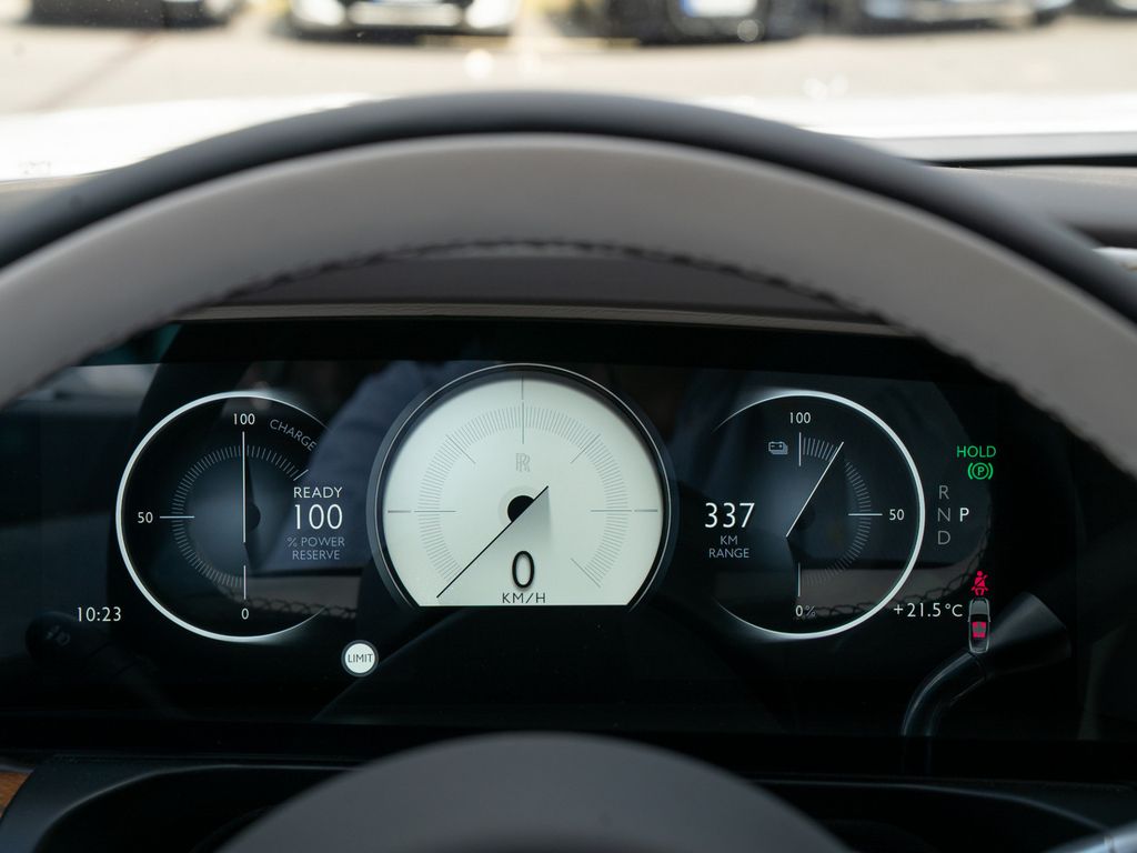 Rolls-Royce Spectre 2025