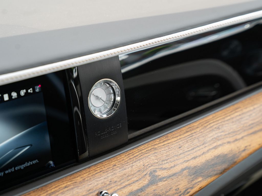 Rolls-Royce Spectre 2025