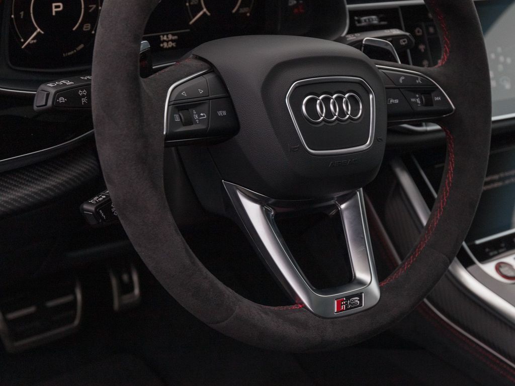Audi RSQ8 2025