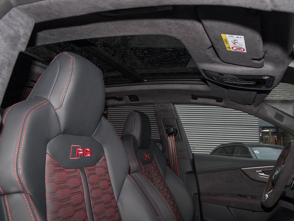 Audi RSQ8 2025