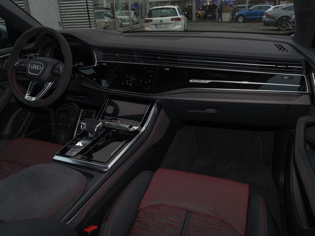 Audi RSQ8 2025