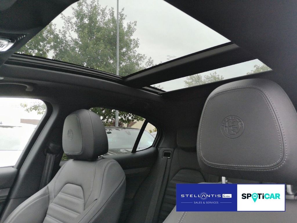 Alfa Romeo Stelvio 2025