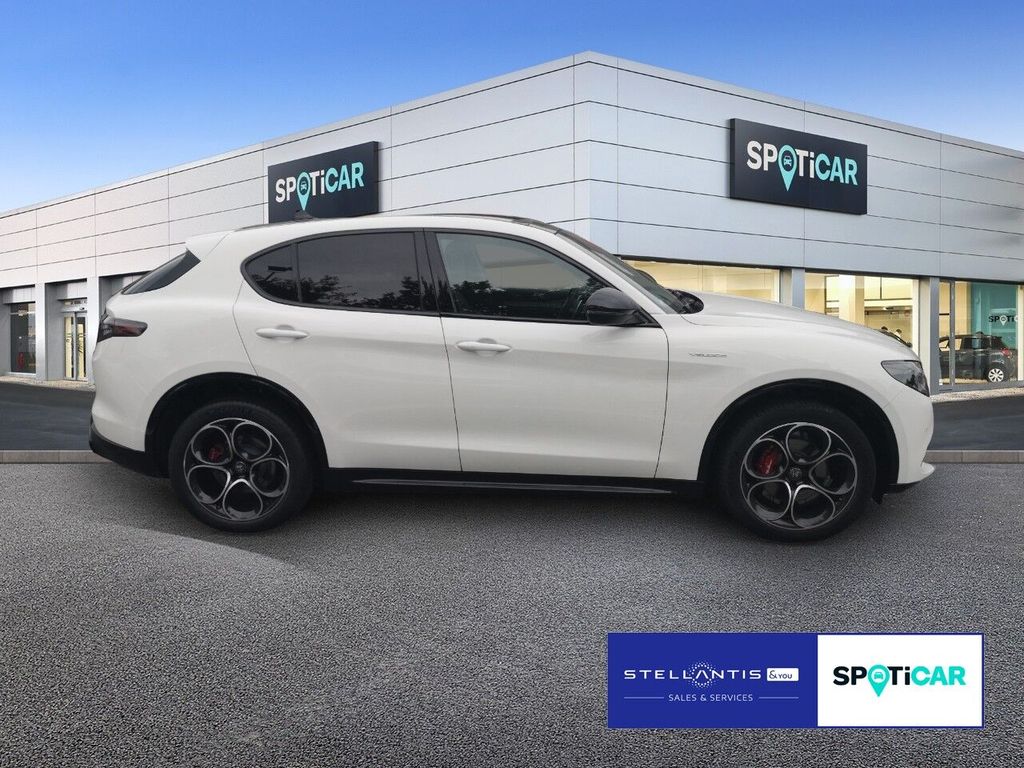 Alfa Romeo Stelvio 2025