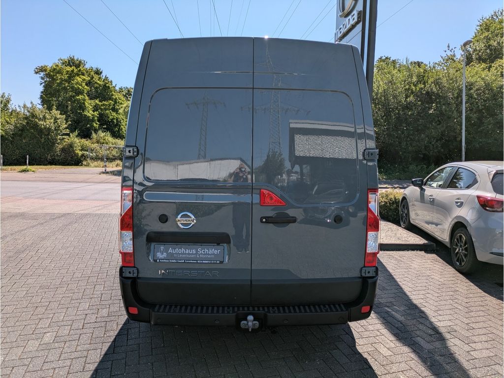 Nissan Interstar 2024