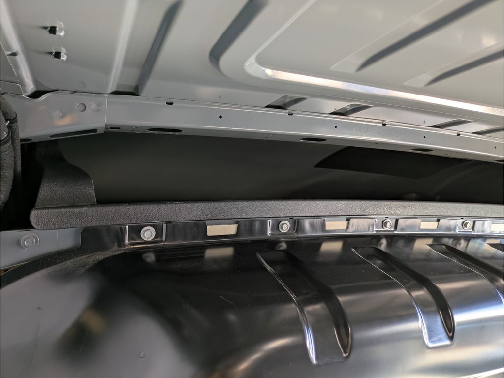 Nissan Interstar 2024