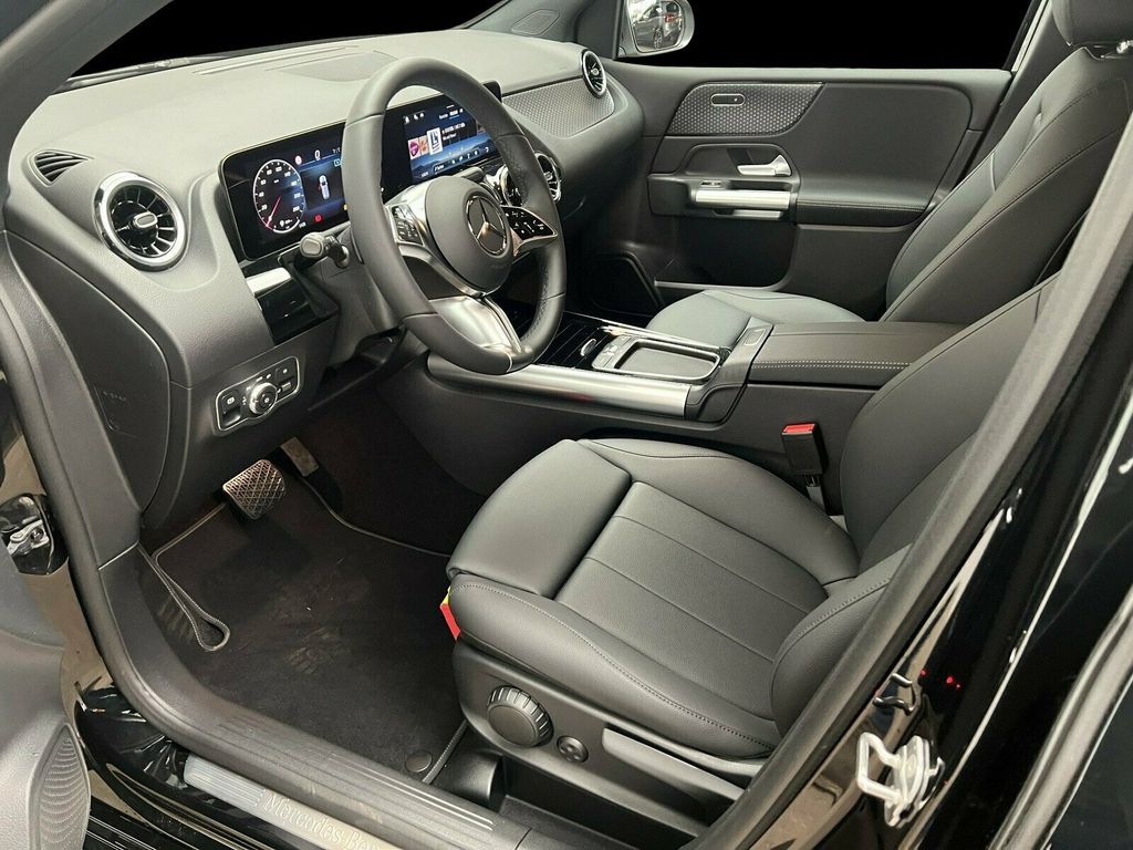 Mercedes-Benz B 180 2025