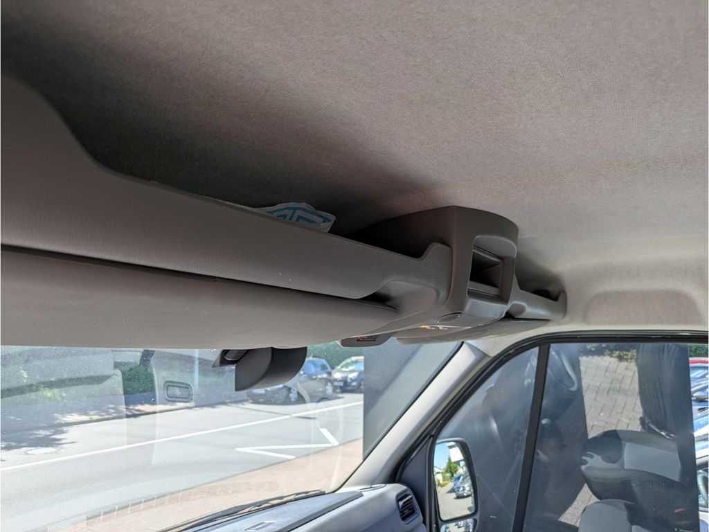 Nissan Interstar 2024