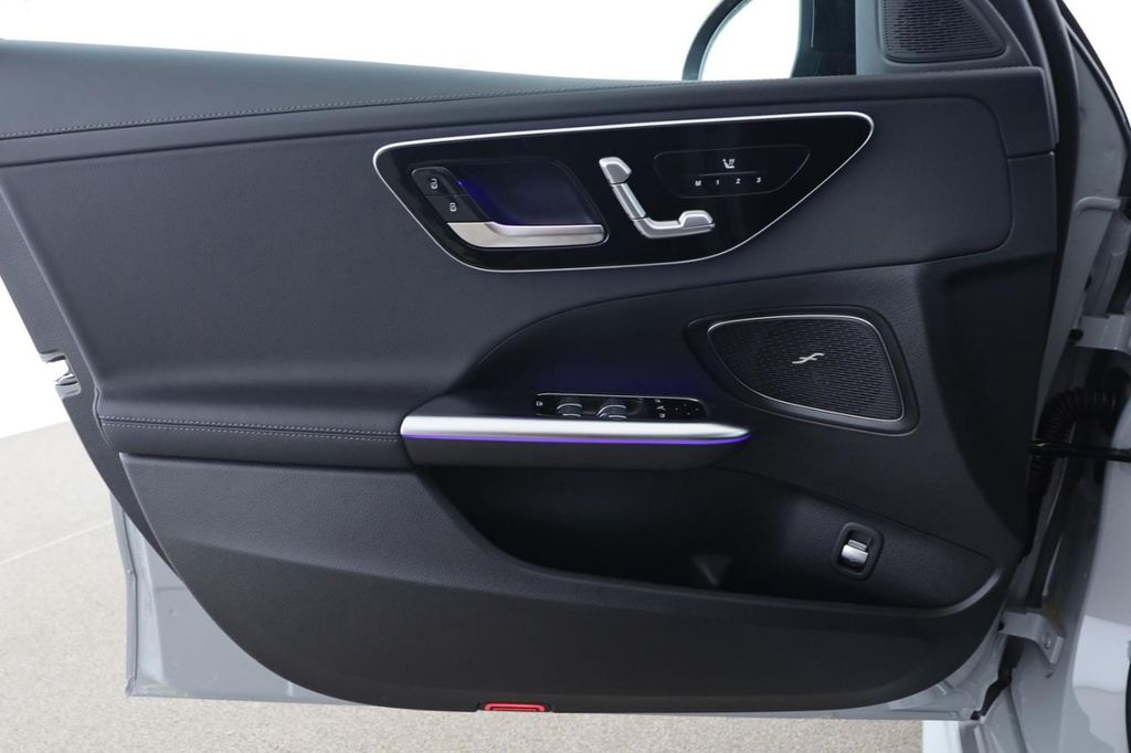 Mercedes-Benz C 220 2025