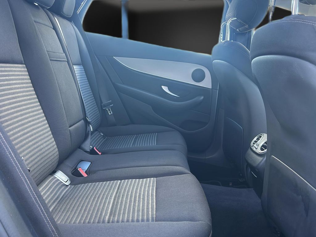 Mercedes-Benz E 300 2021