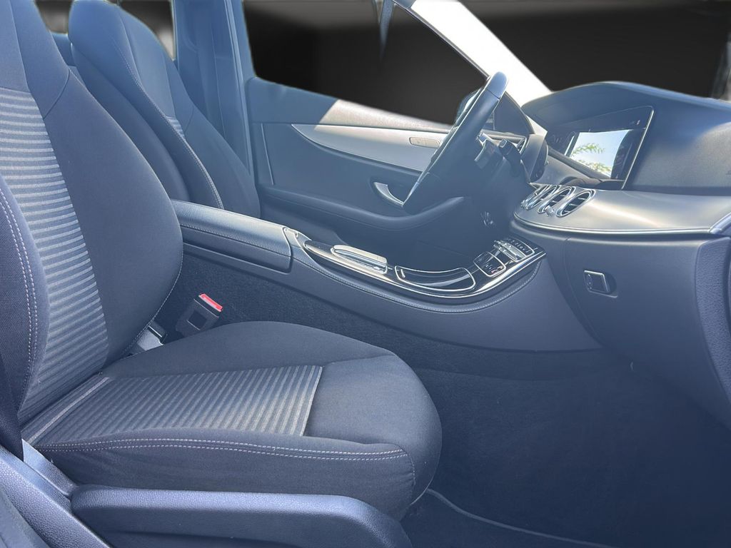 Mercedes-Benz E 300 2021