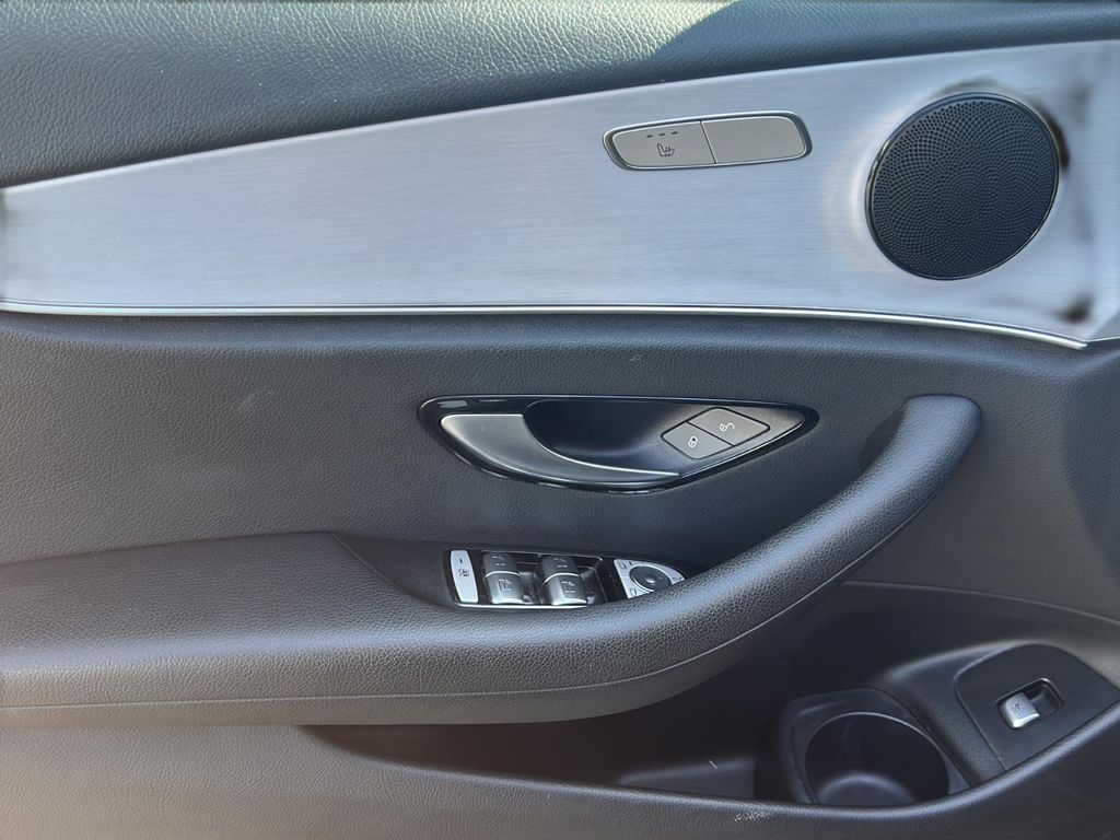 Mercedes-Benz E 300 2021