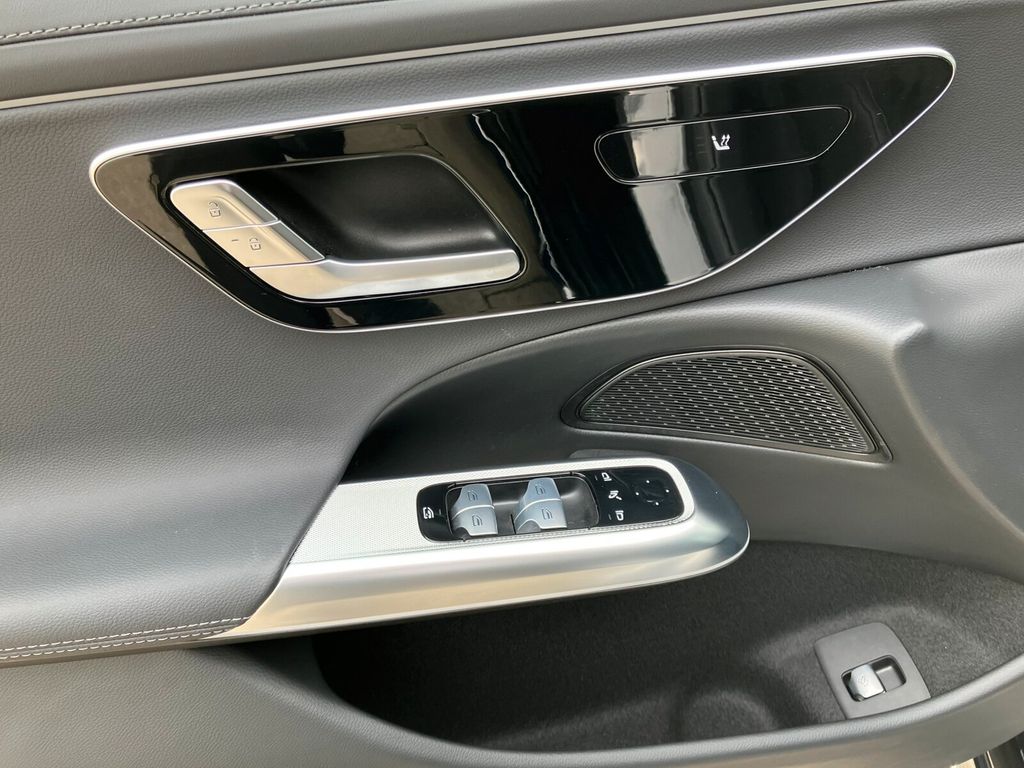 Mercedes-Benz E 300 2024