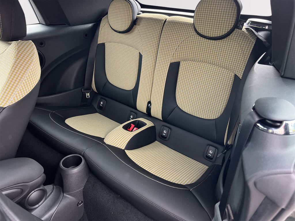 MINI Cooper S Cabrio 2023