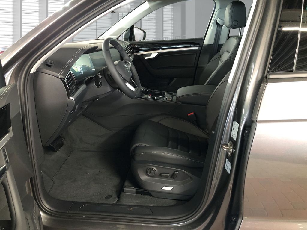 Volkswagen Touareg 2025