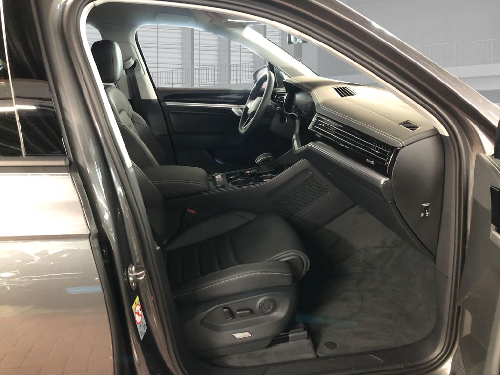 Volkswagen Touareg 2025