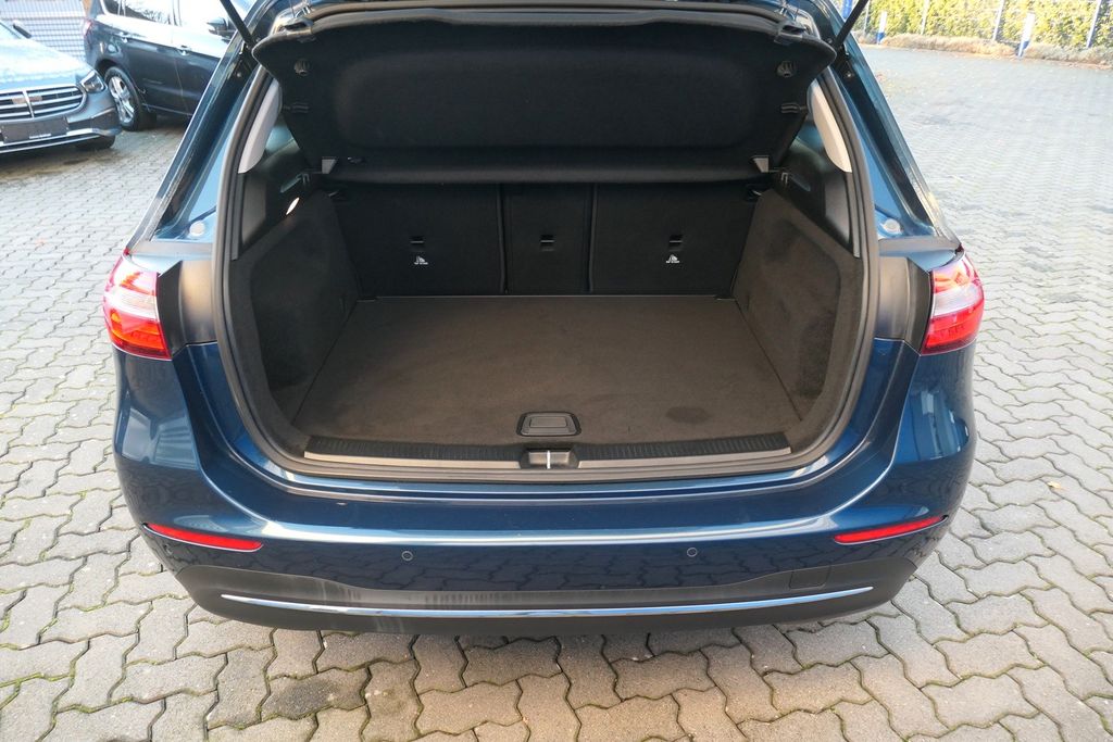 Mercedes-Benz B 180 2020