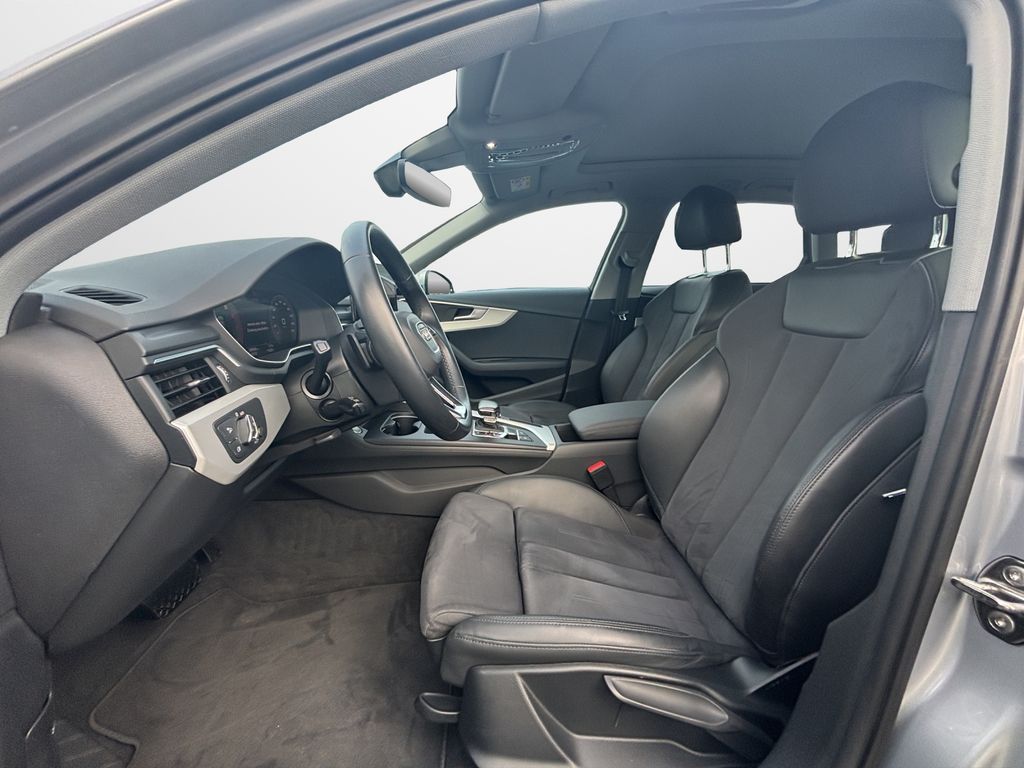 Audi A4 2021