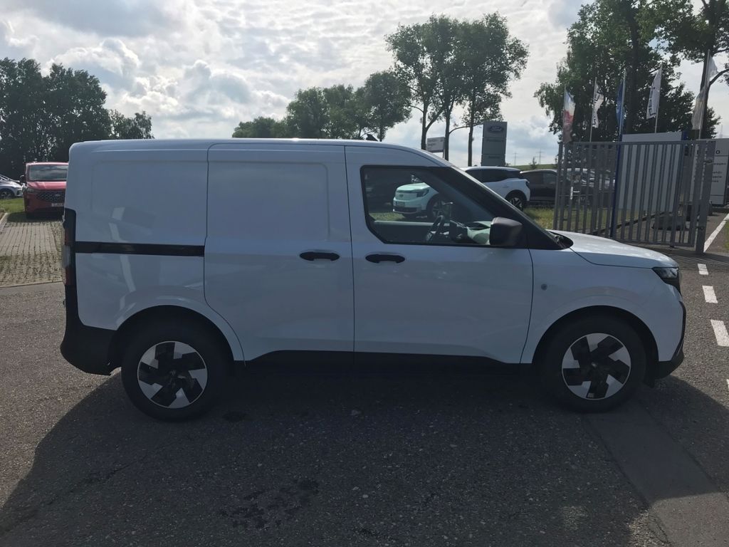 Ford Transit Courier 2025