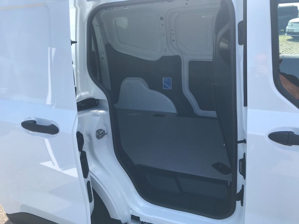 Ford Transit Courier 2025