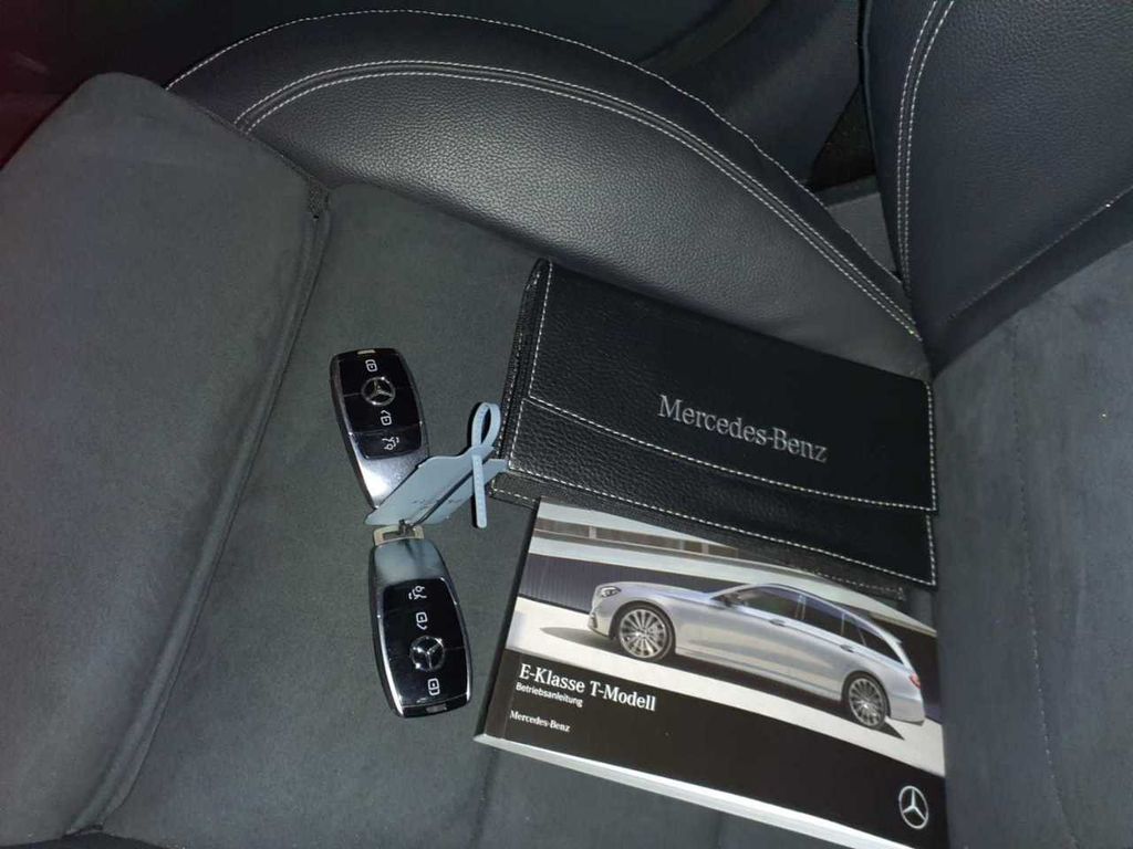 Mercedes-Benz E 300 2021