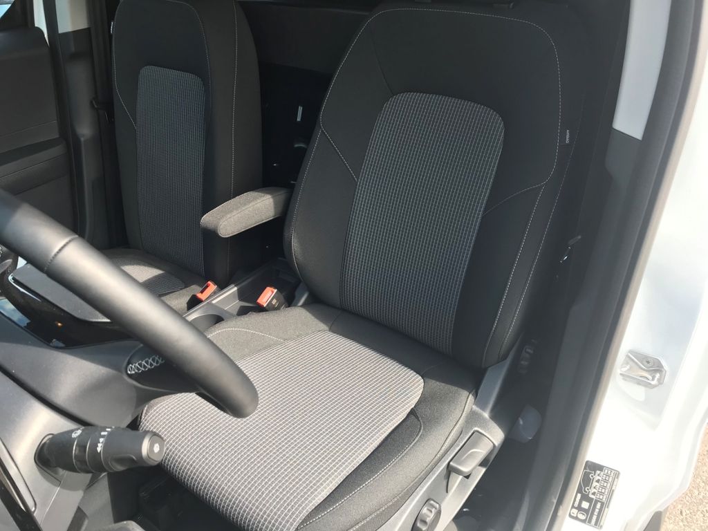 Ford Transit Courier 2025