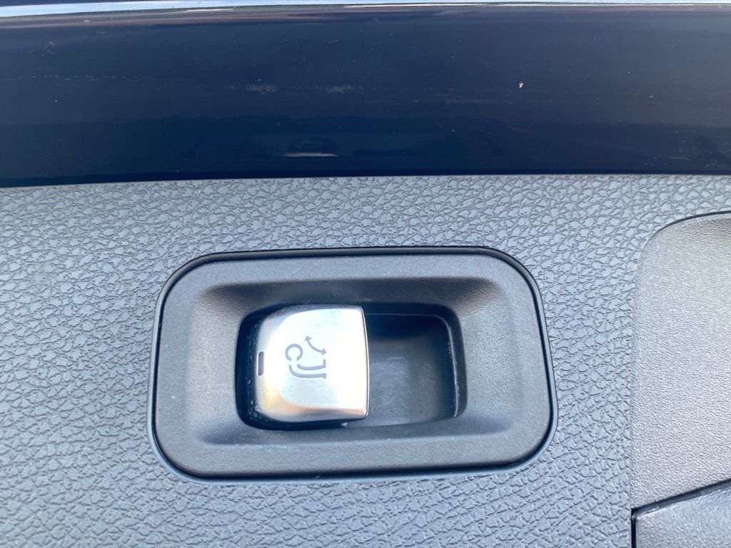 Mercedes-Benz E 300 2021